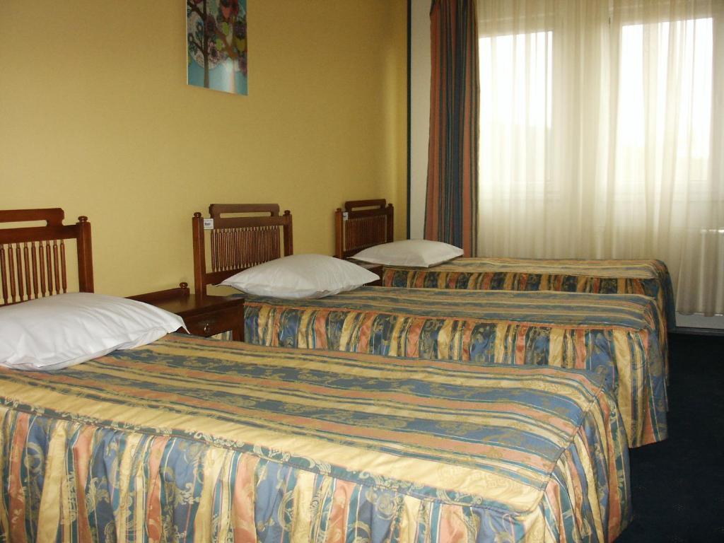 Hotel Astra Brasov Phòng bức ảnh