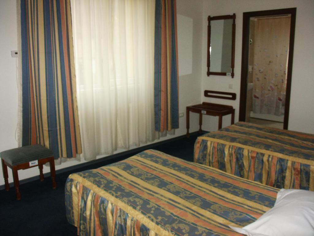 Hotel Astra Brasov Phòng bức ảnh