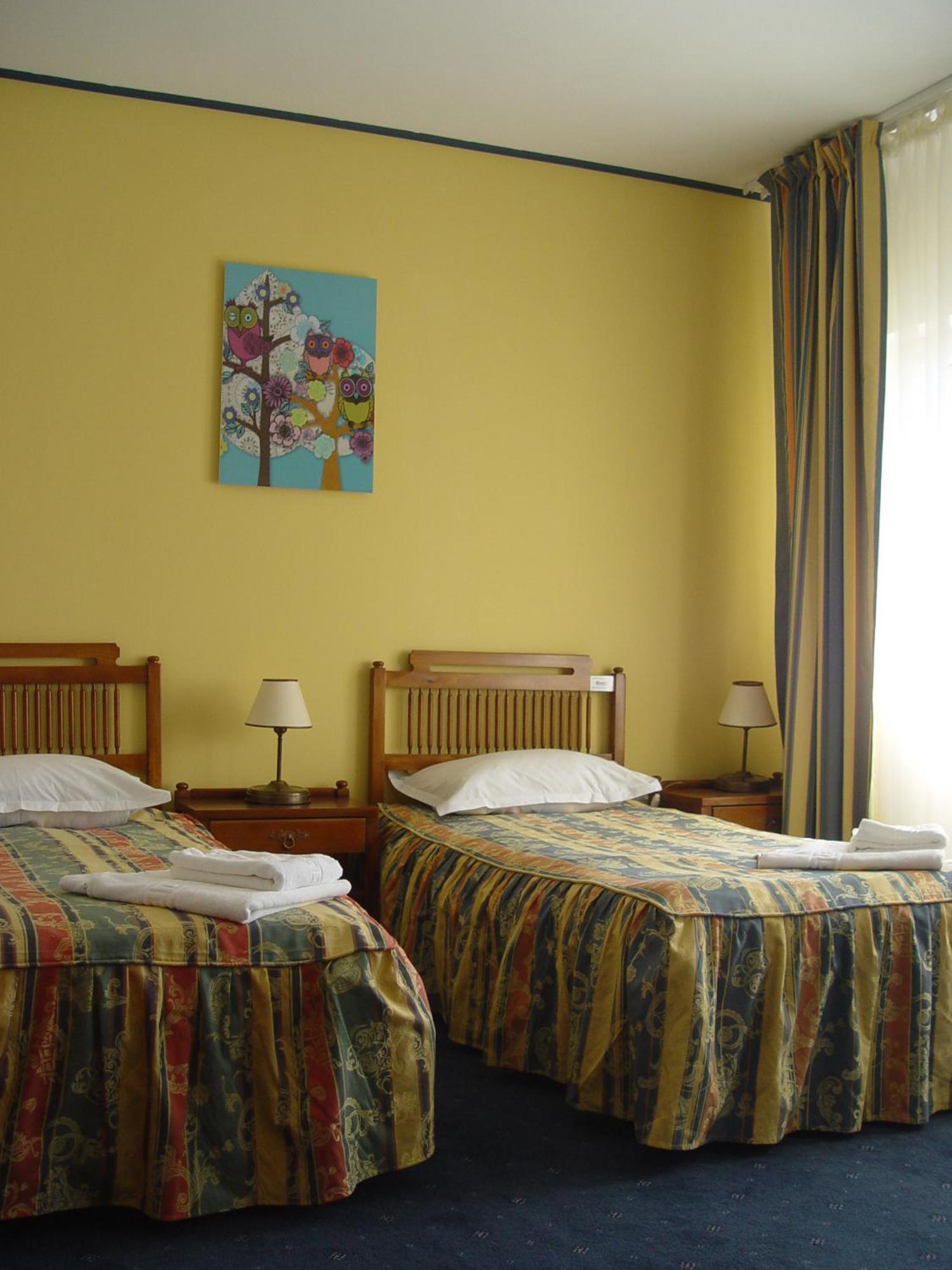 Hotel Astra Brasov Ngoại thất bức ảnh