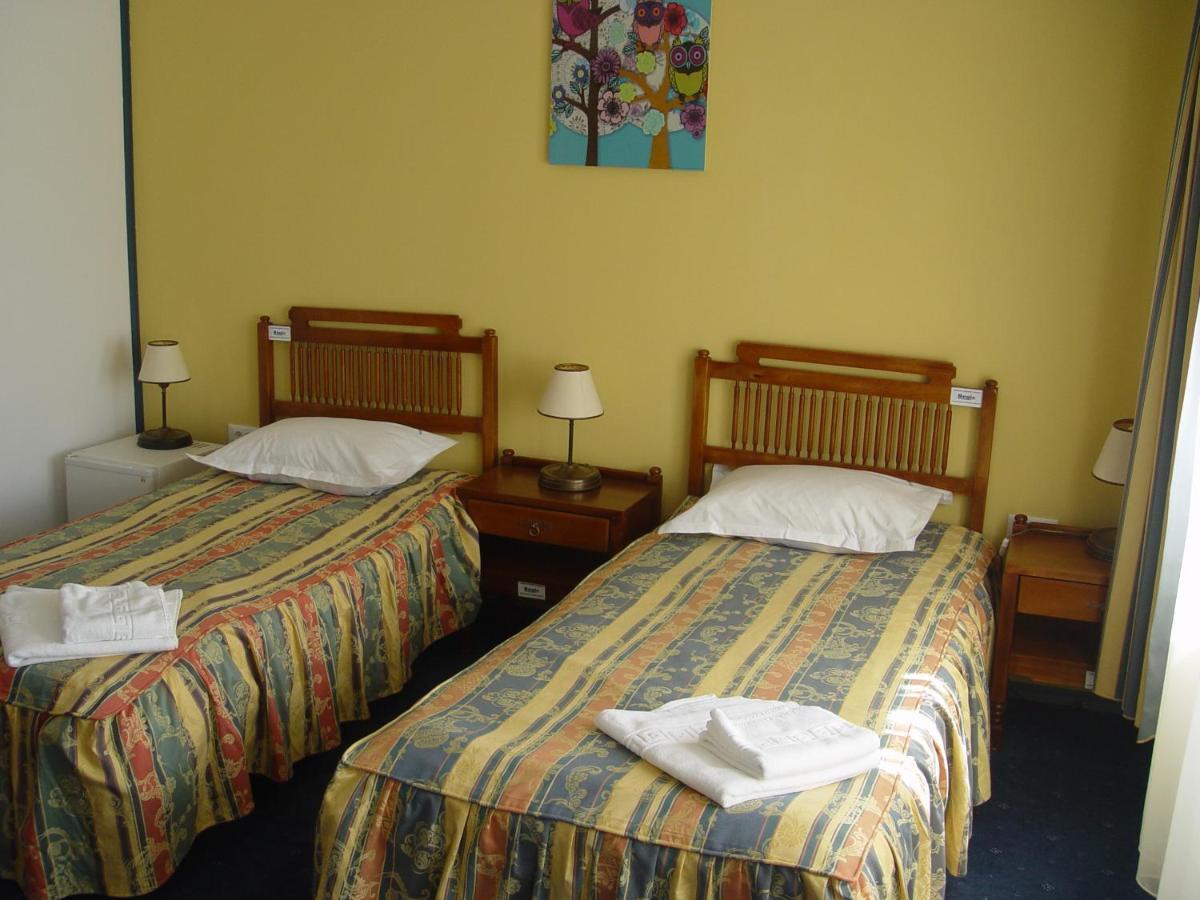 Hotel Astra Brasov Phòng bức ảnh